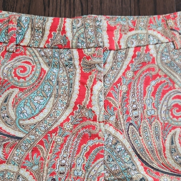 Womens Kenar Paisley Print Shorts - Picture 2 of 6